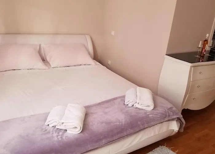 公寓 Bedroom With Bathroom Shower 斯普利特