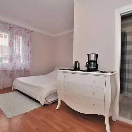 Apartment Bedroom With Bathroom Shower Split