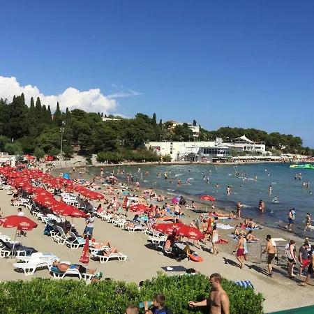 Bedroom With Bathroom Shower 公寓